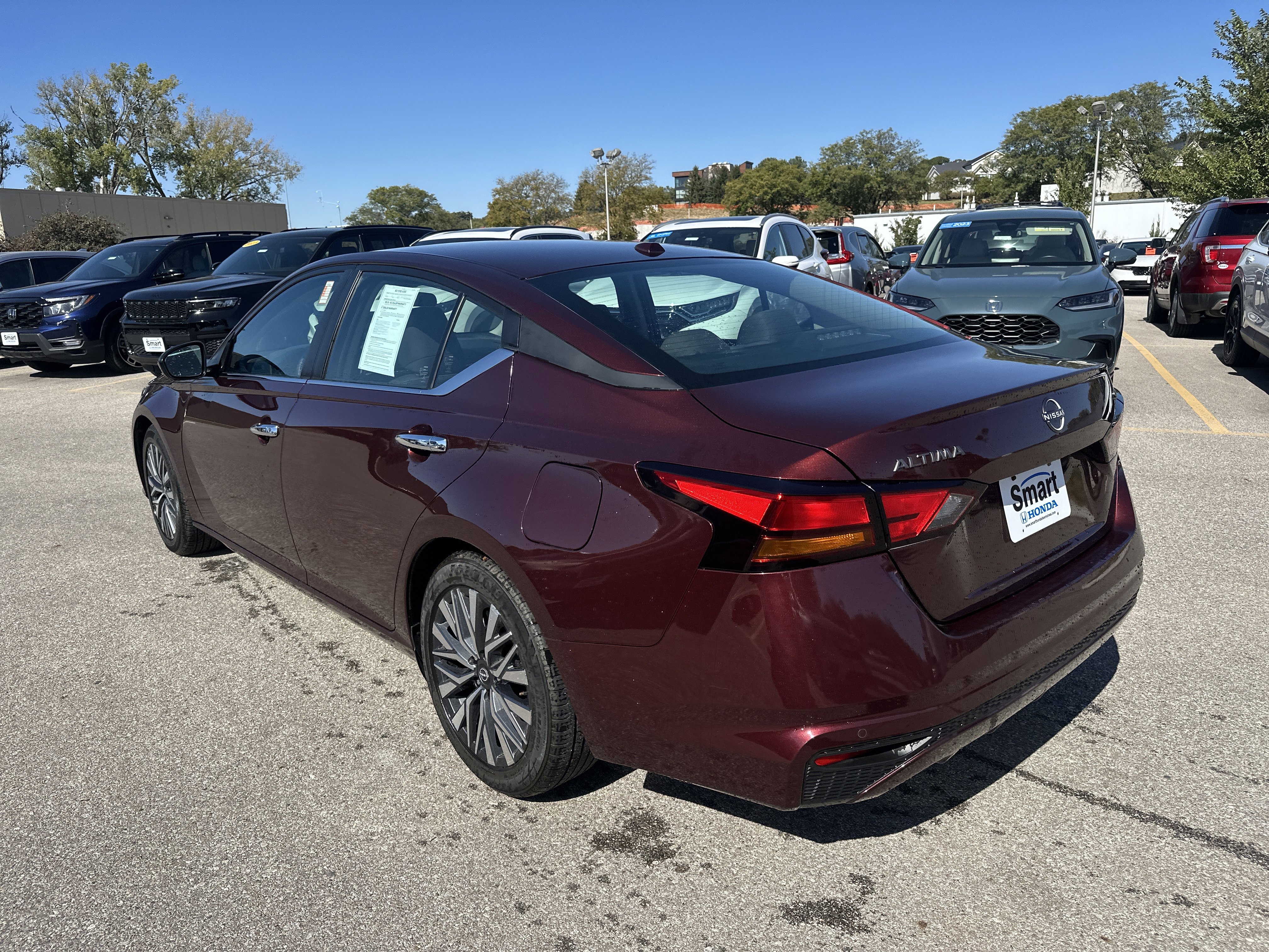 Used 2023 Nissan Altima 2.5 SV image 7