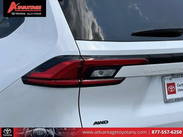 Certified 2024 Toyota Grand Highlander AWD image 13