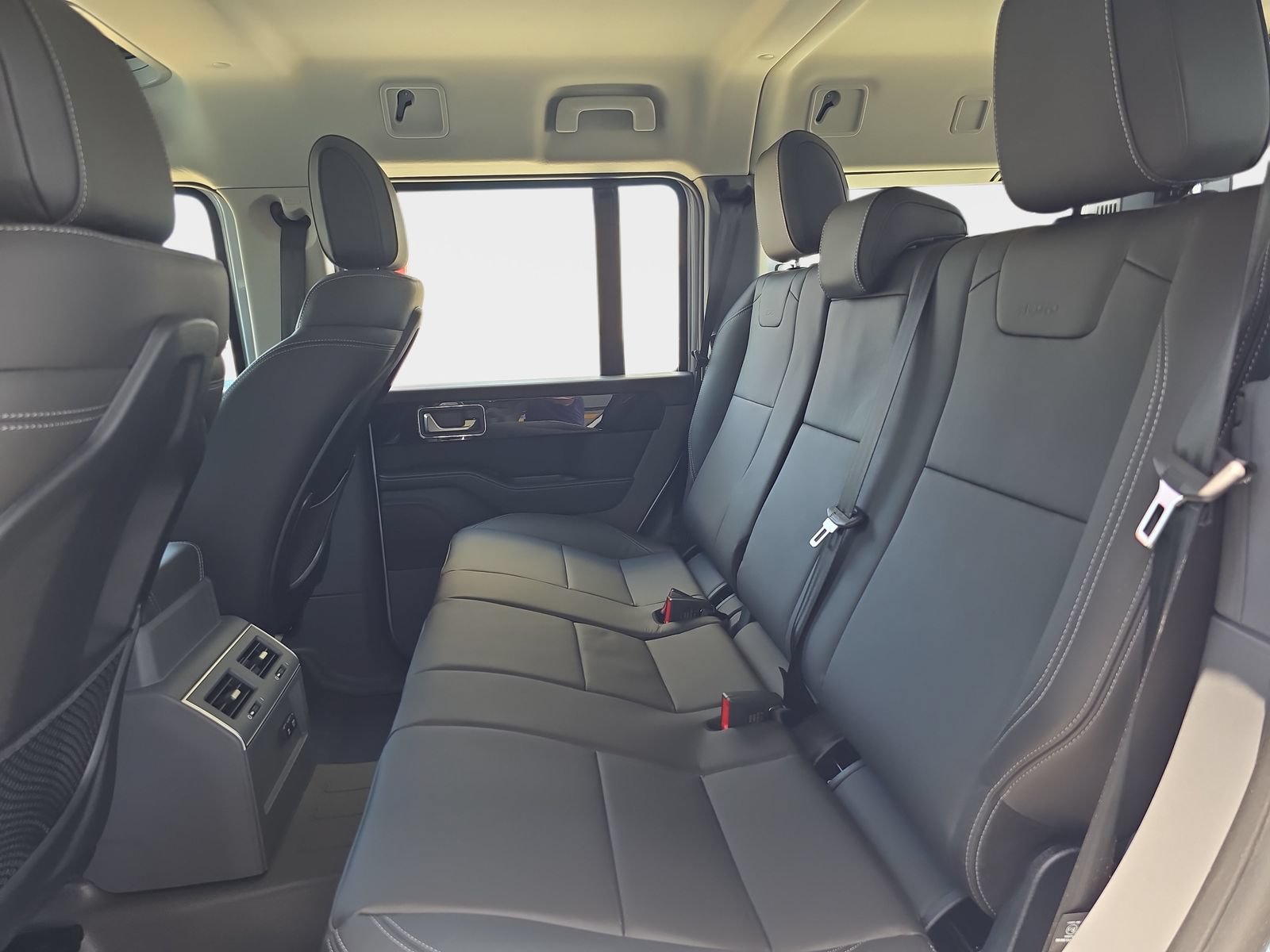 New 2026 INEOS Grenadier Station Wagon AWD/4WD image 14