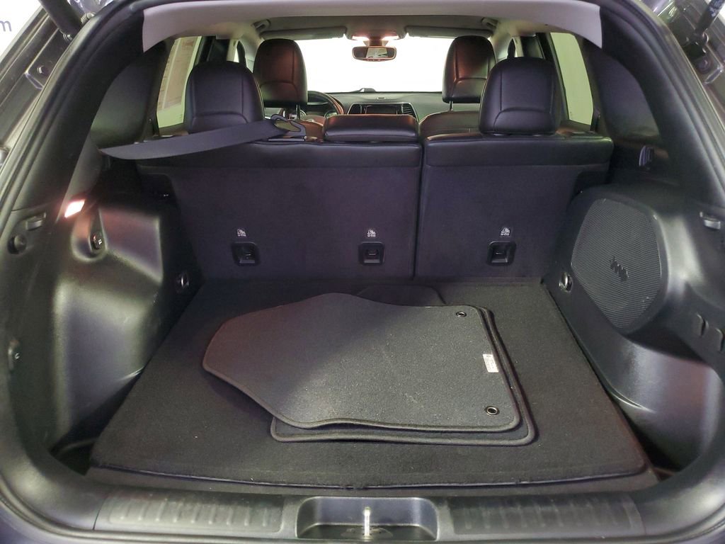 Used 2020 Jeep Cherokee Limited image 9