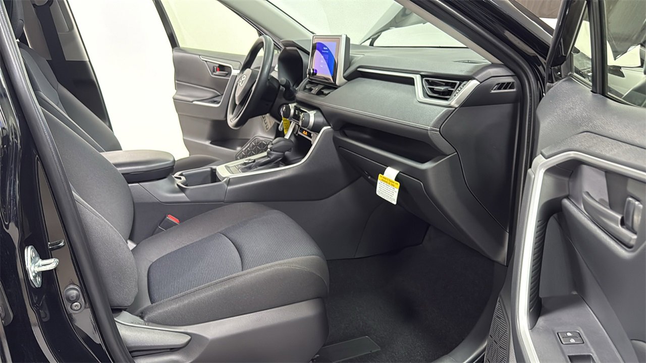 New 2025 Toyota RAV4 LE image 18