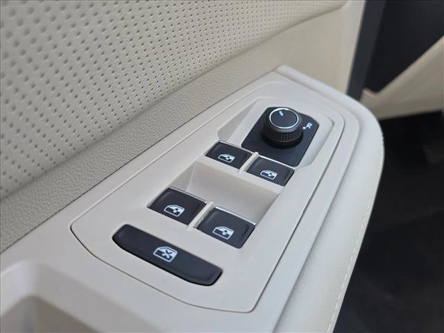 New 2026 Volkswagen Atlas SE image 11