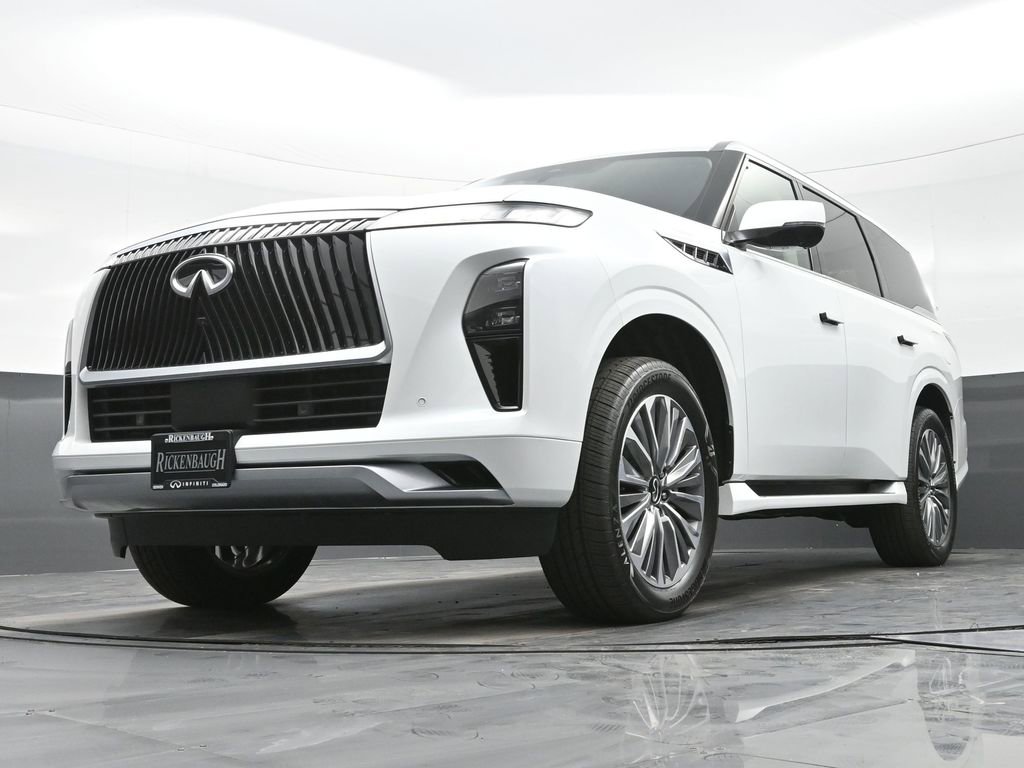 Used 2025 INFINITI QX80 Sensory image 10