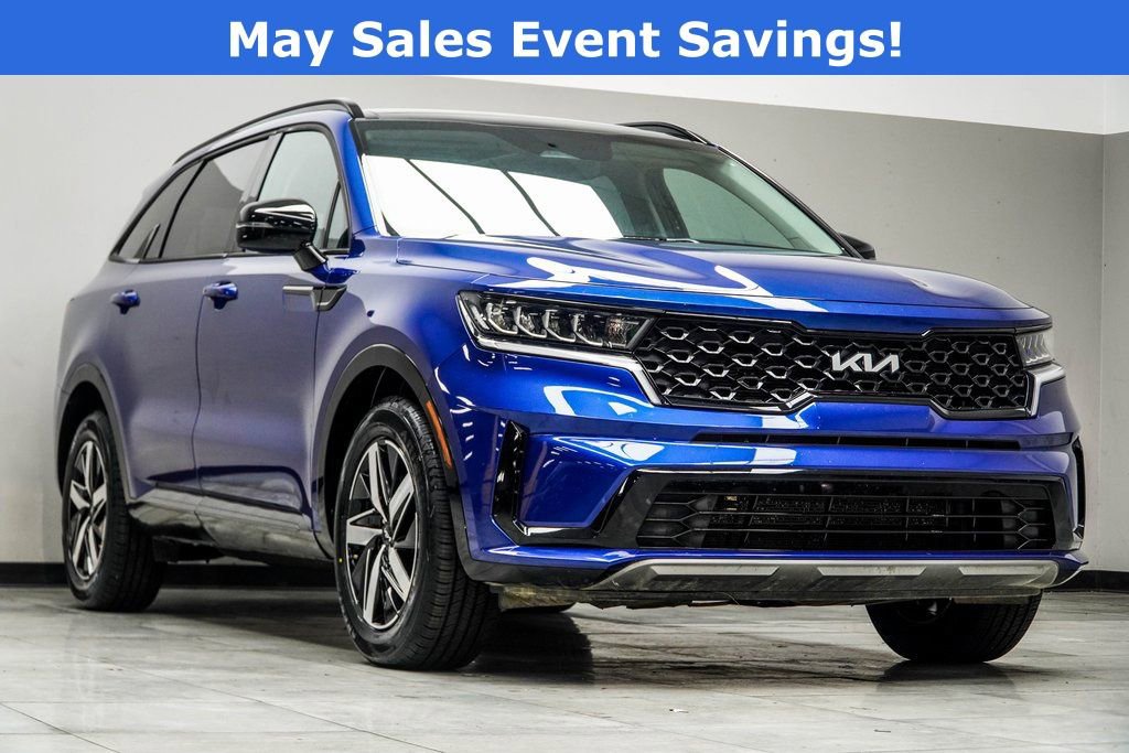 Used 2023 Kia Sorento S w/ Panoramic Sunroof Package FWD image 4