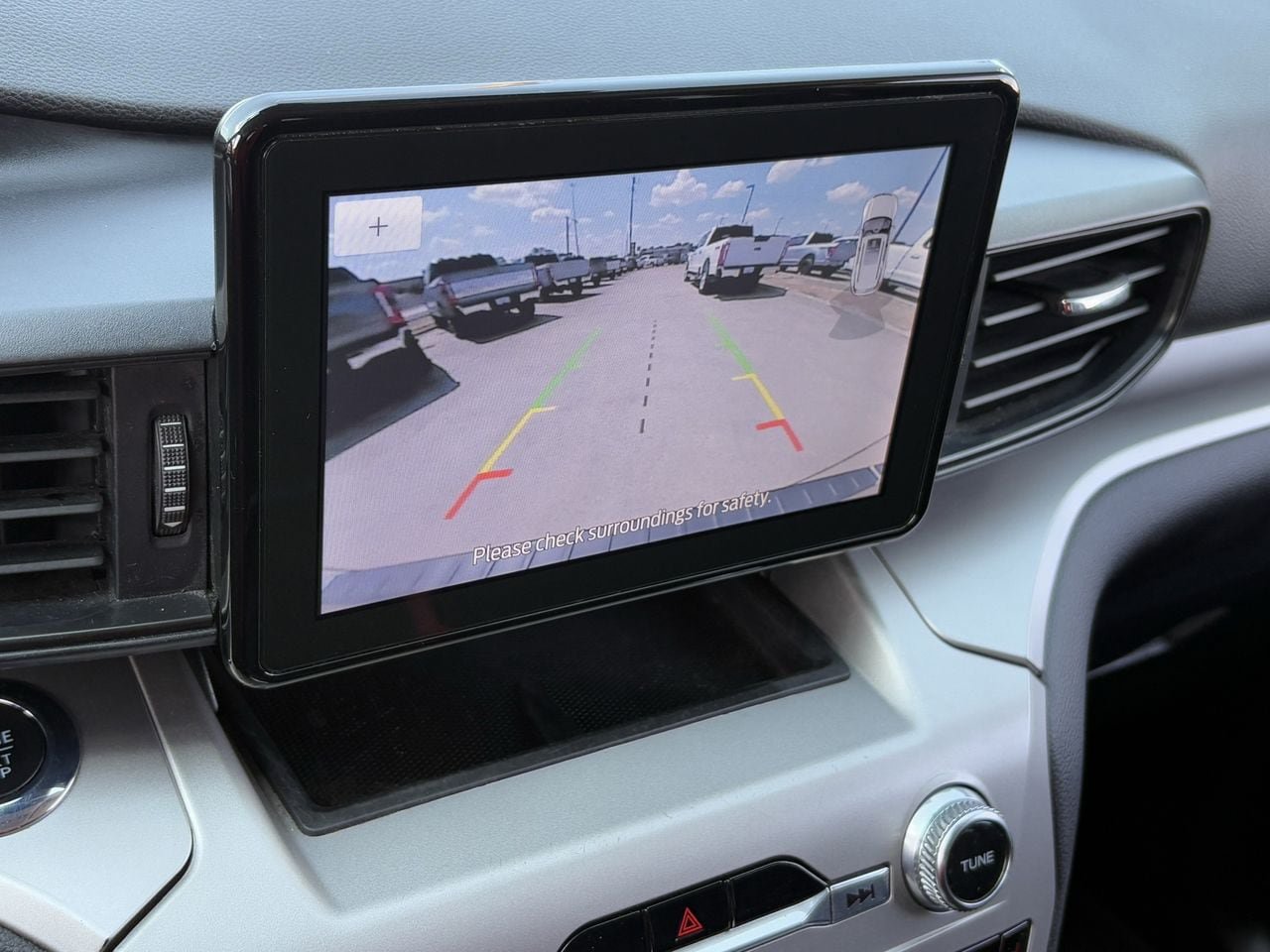 Used 2022 Ford Explorer XLT RWD image 21