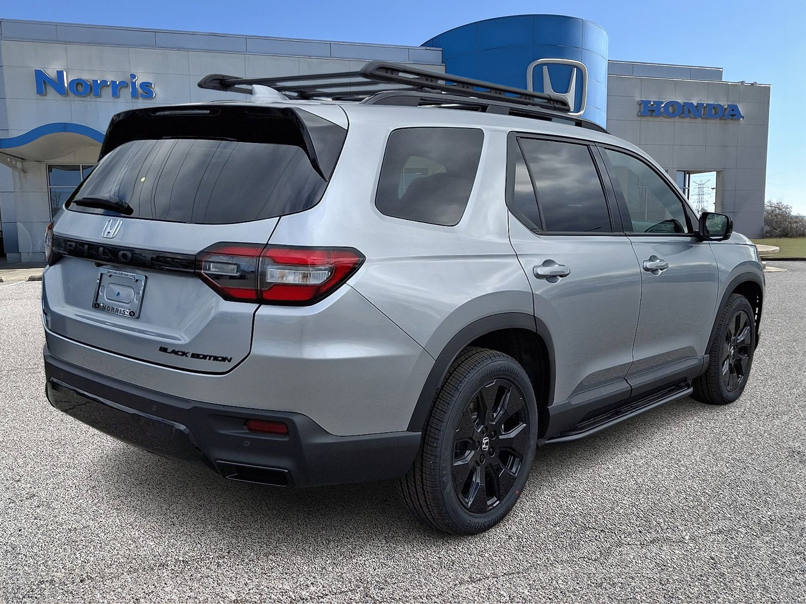 New 2026 Honda Pilot Black Edition image 4