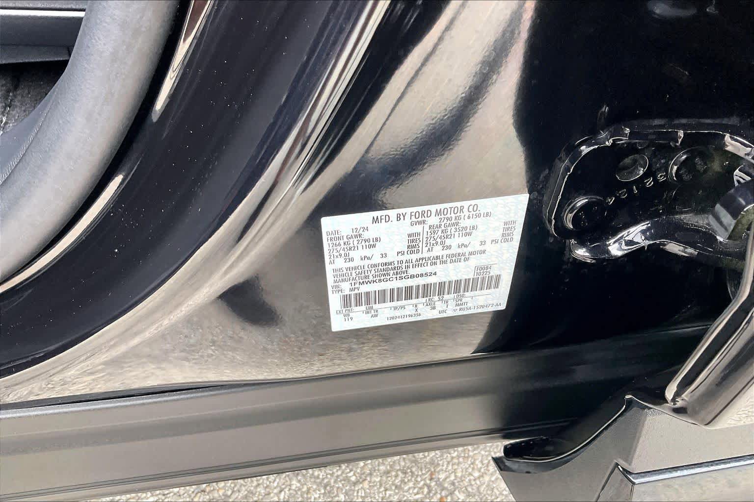 Used 2025 Ford Explorer ST AWD/4WD image 33