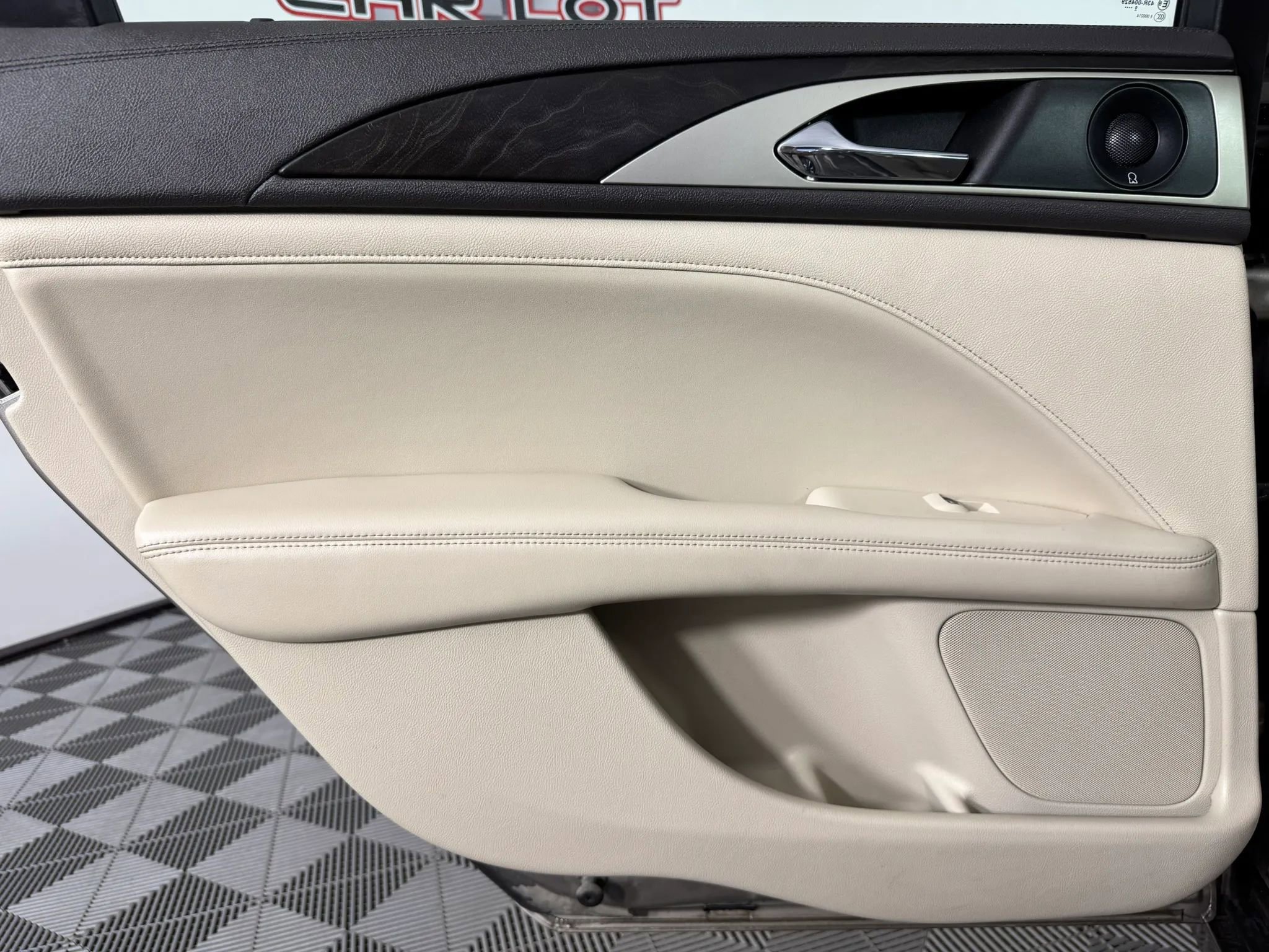 Used 2020 Lincoln MKZ Reserve FWD image 47