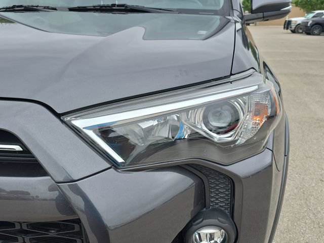 Used 2022 Toyota 4Runner SR5 Premium w/ Moonroof Package AWD/4WD image 32