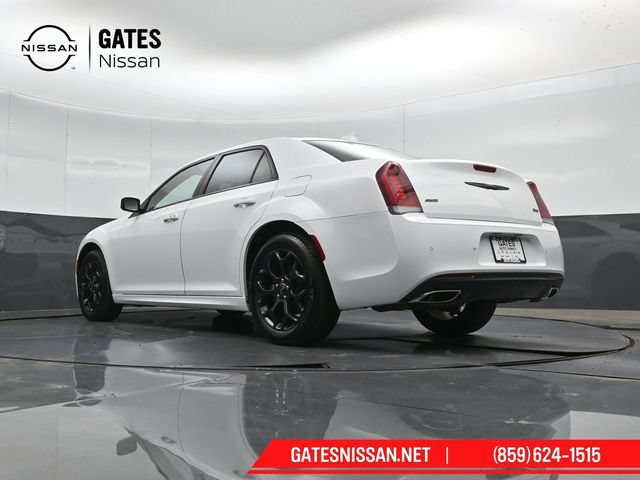 Used 2022 Chrysler 300 Touring L w/ Popular Equipment Group AWD/4WD image 45