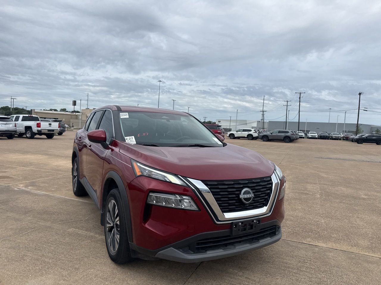 Certified 2023 Nissan Rogue SV FWD image 2