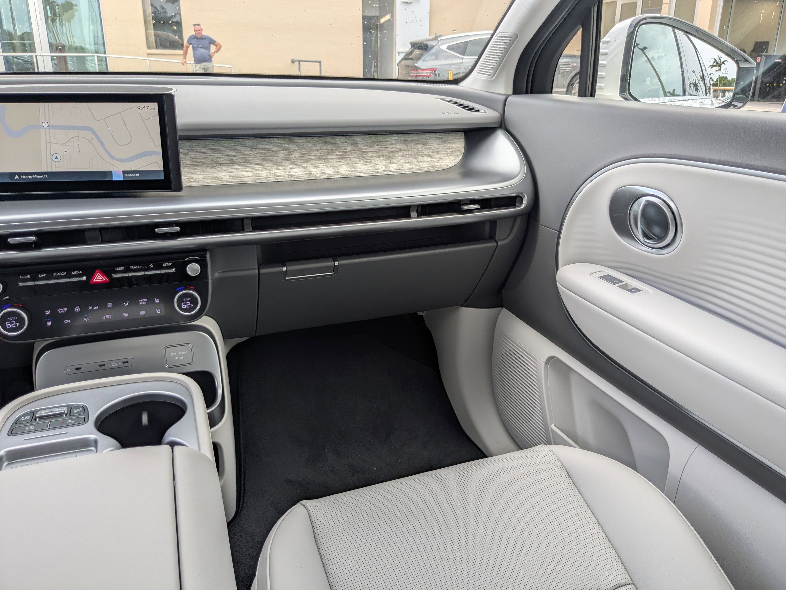 New 2026 Hyundai Ioniq 9 SEL image 18