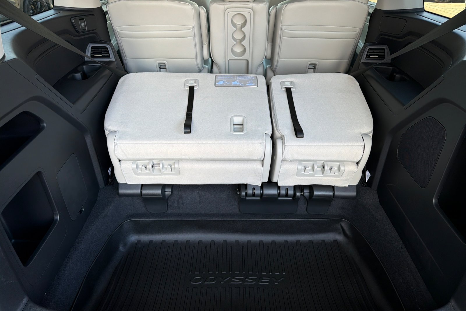 New 2027 Honda Odyssey EX-L image 14