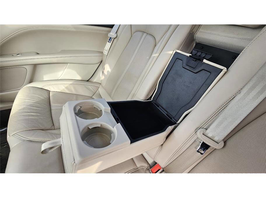 Used 2018 Lincoln MKZ Reserve image 23