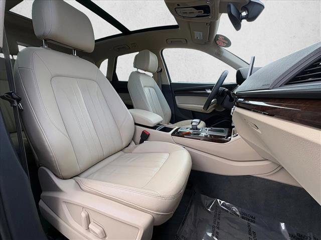 Used 2019 Audi Q5 2.0T Premium Plus w/ Premium Plus Package image 23
