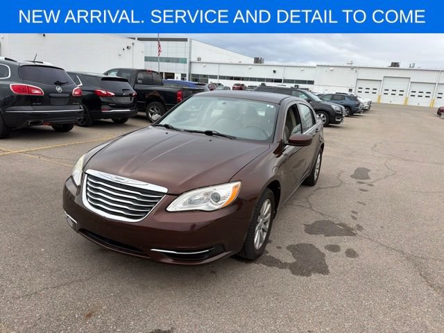Used 2012 Chrysler 200 Touring w/ Cold Weather Group FWD image 2