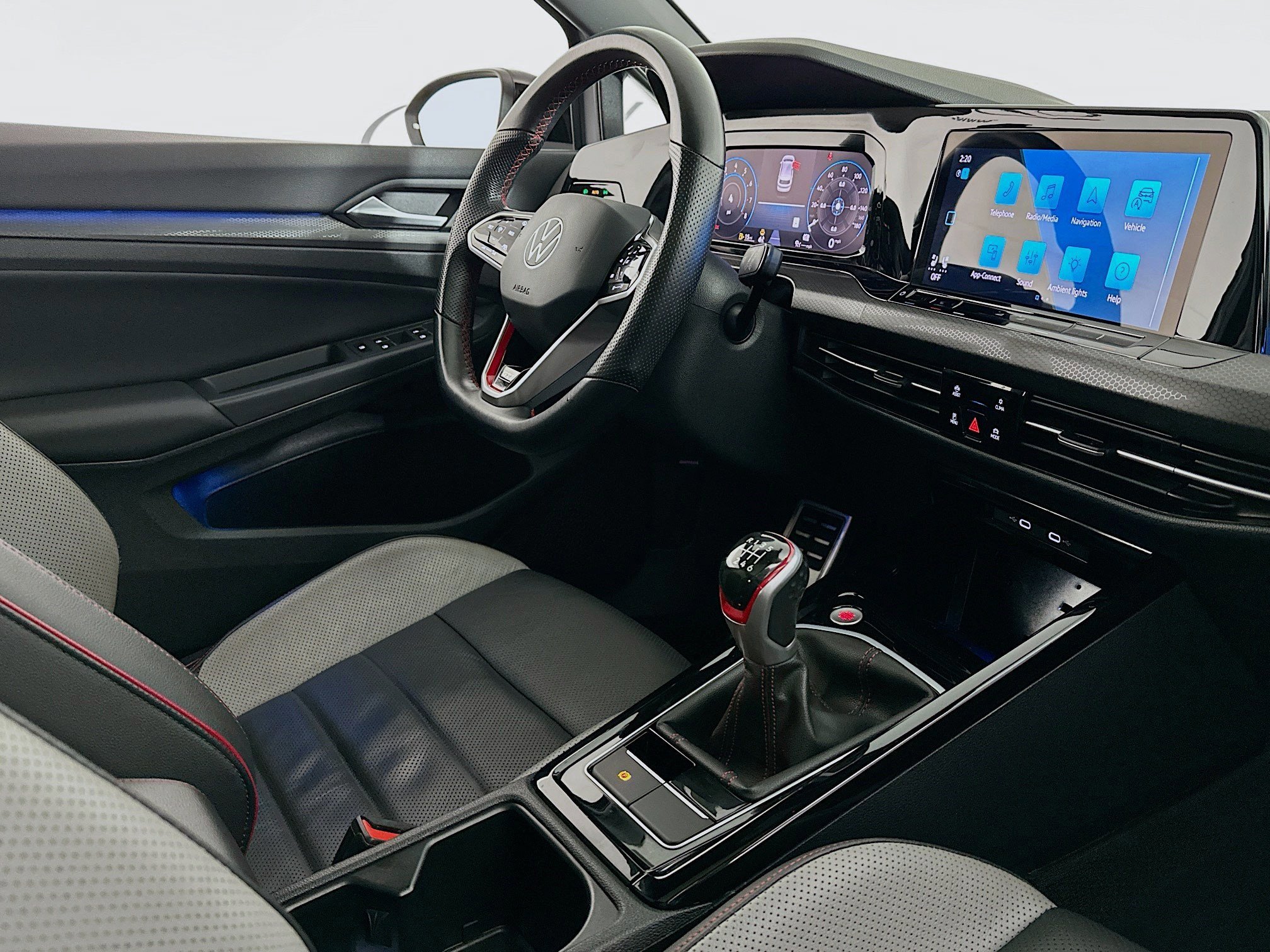 Used 2024 Volkswagen GTI SE w/ SE Leather Seats Package image 29