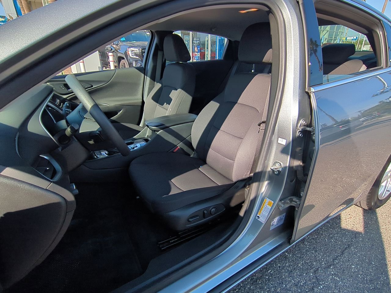 Used 2024 Chevrolet Malibu LT image 18