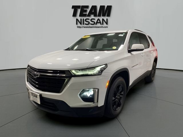 Used 2023 Chevrolet Traverse LT w/ Midnight/Sport Edition AWD/4WD image 3