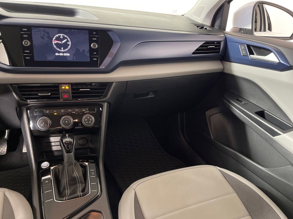 Used 2023 Volkswagen Taos SE image 17