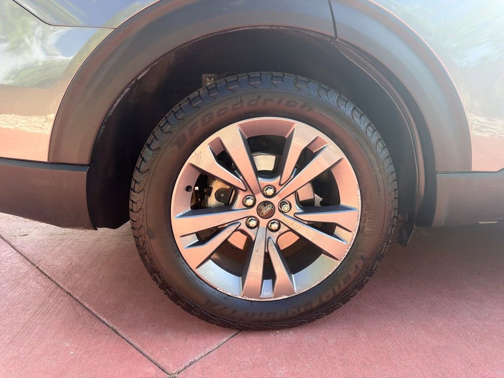 Used 2021 Ford Explorer XLT w/ Equipment Group 202A AWD/4WD image 43