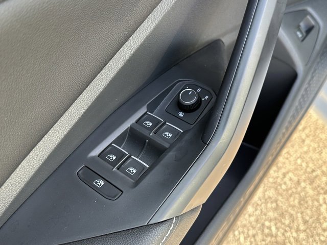 Certified 2025 Volkswagen Jetta S image 11