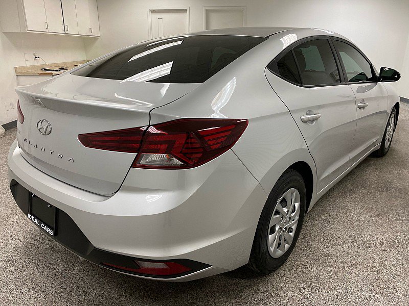 Used 2019 Hyundai Elantra SE image 5