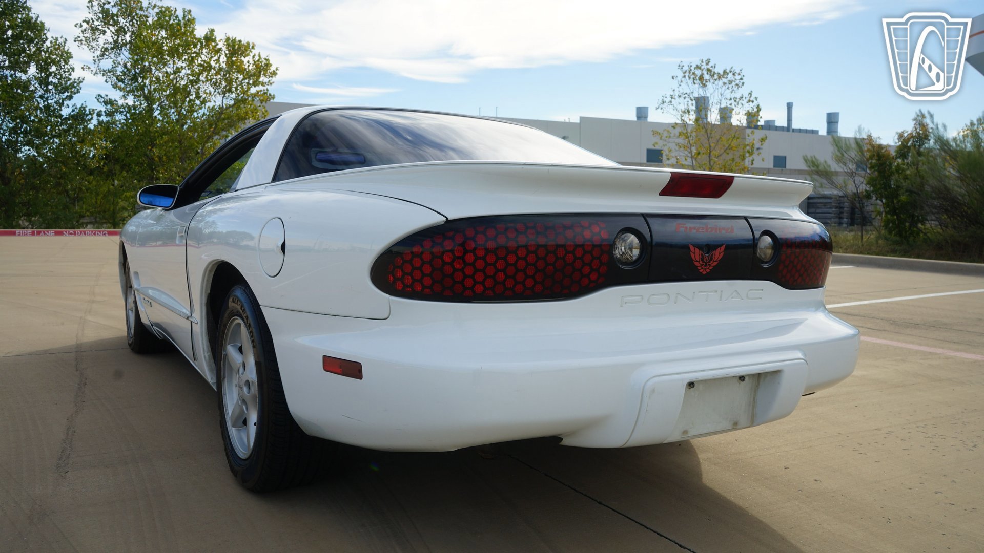 Used 1998 Pontiac Firebird Formula w/ Opt Pkg image 9