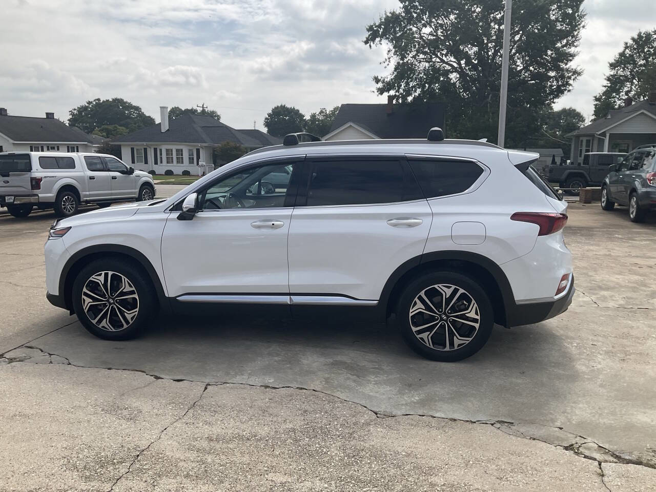 Used 2020 Hyundai Santa Fe SEL image 6