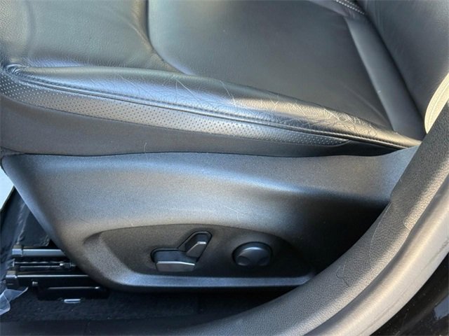 Used 2023 Jeep Renegade Limited image 18