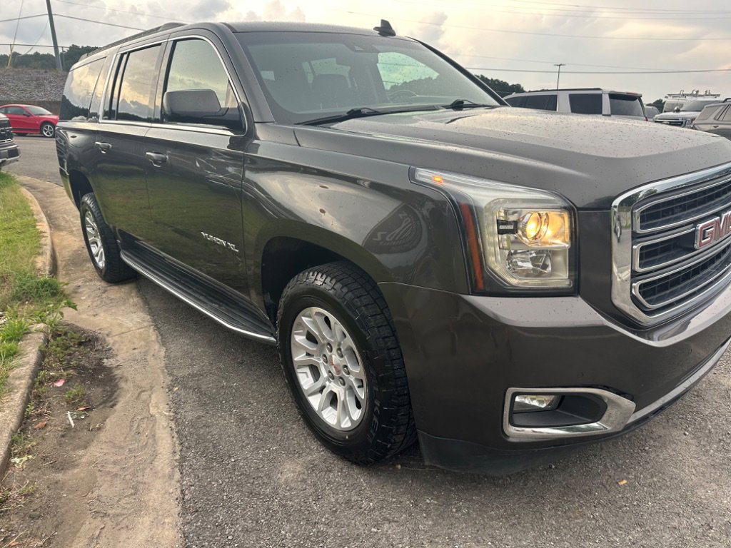 Used 2020 GMC Yukon XL SLT image 4