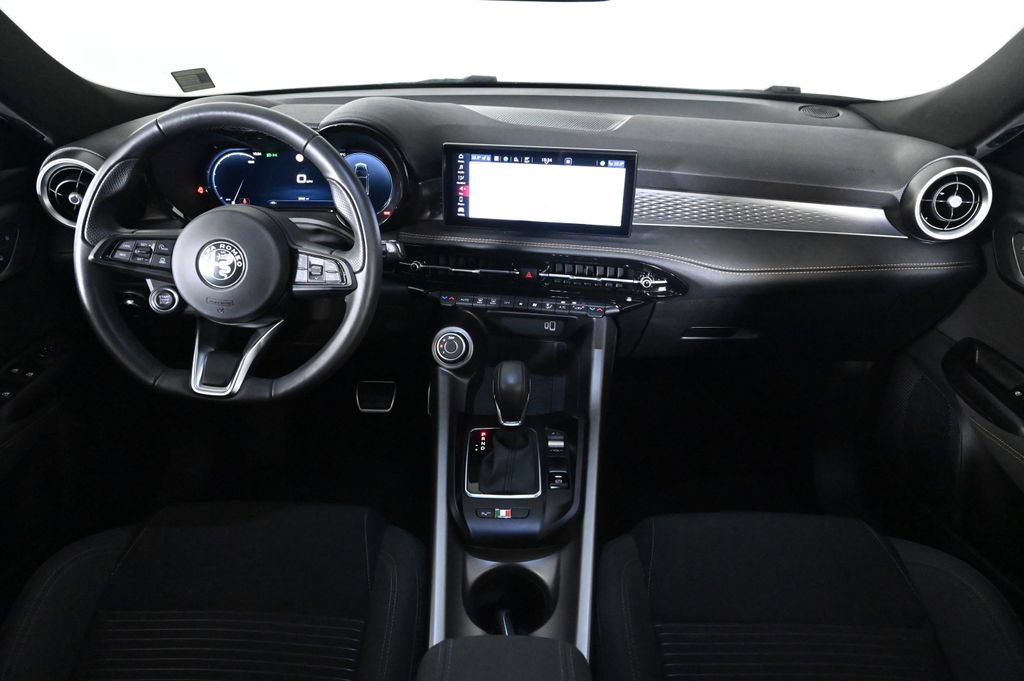 Used 2025 Alfa Romeo Tonale AWD/4WD image 9