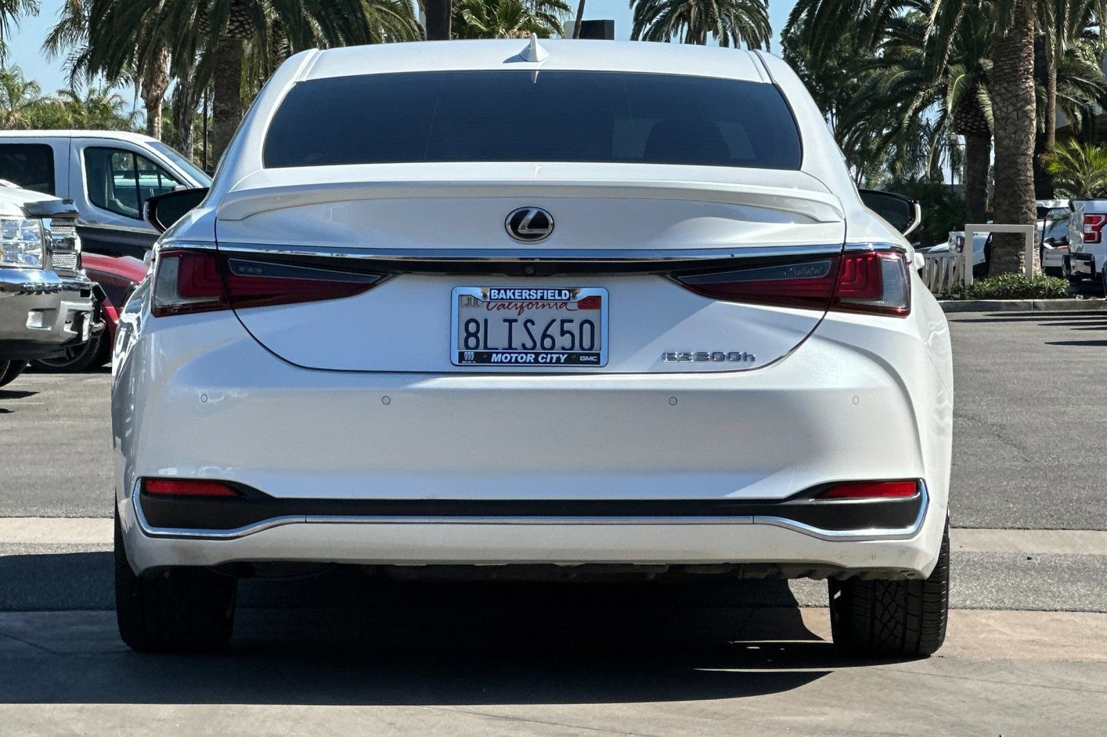Used 2019 Lexus ES 300h w/ Accessory Package 2 FWD image 5