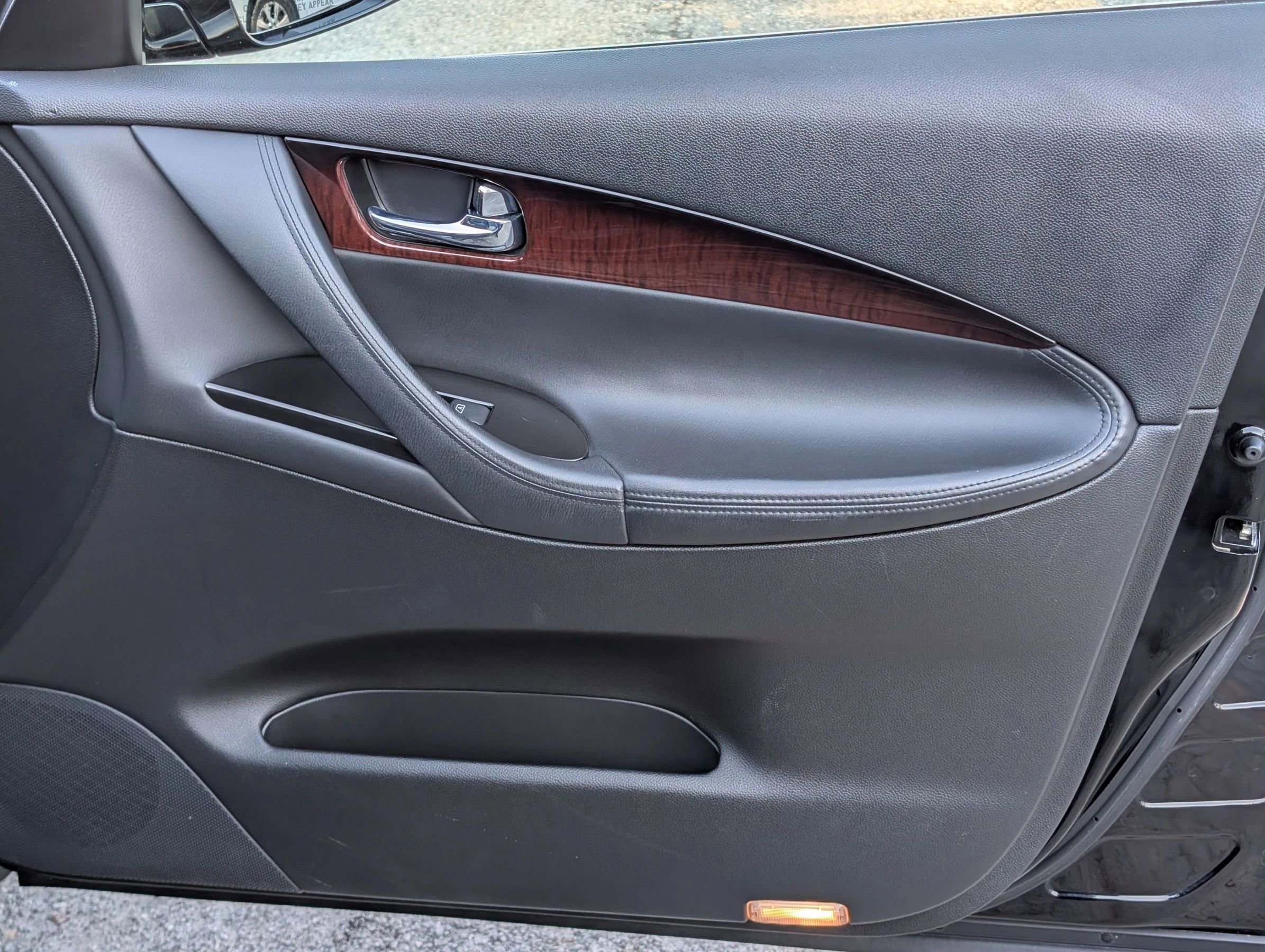 Used 2016 INFINITI QX50 AWD w/ Deluxe Touring Package image 30