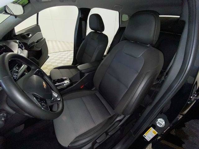 Used 2024 Chevrolet Trax LT w/ Driver Confidence Package FWD image 17