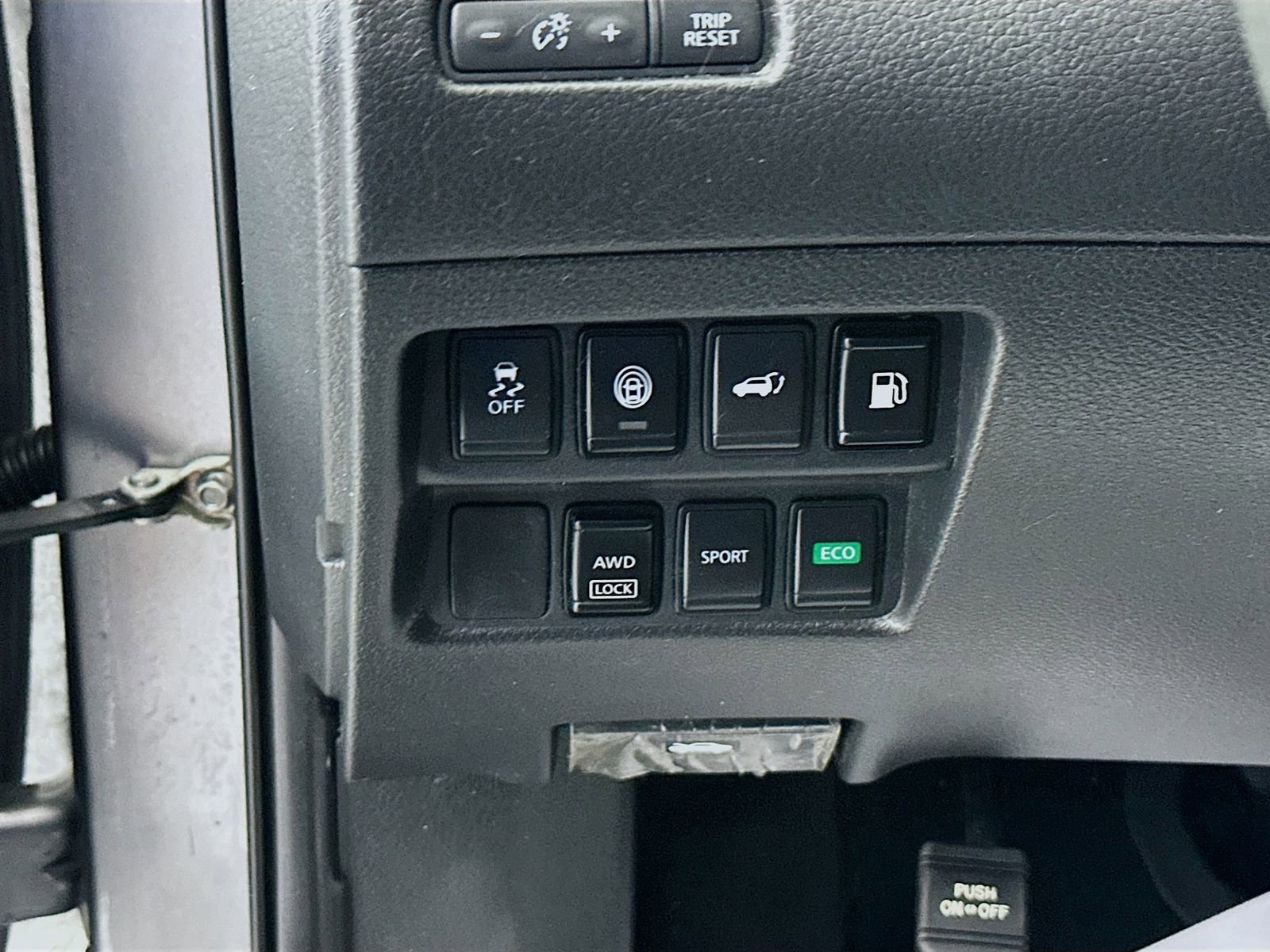 Used 2019 Nissan Rogue SV AWD/4WD image 10
