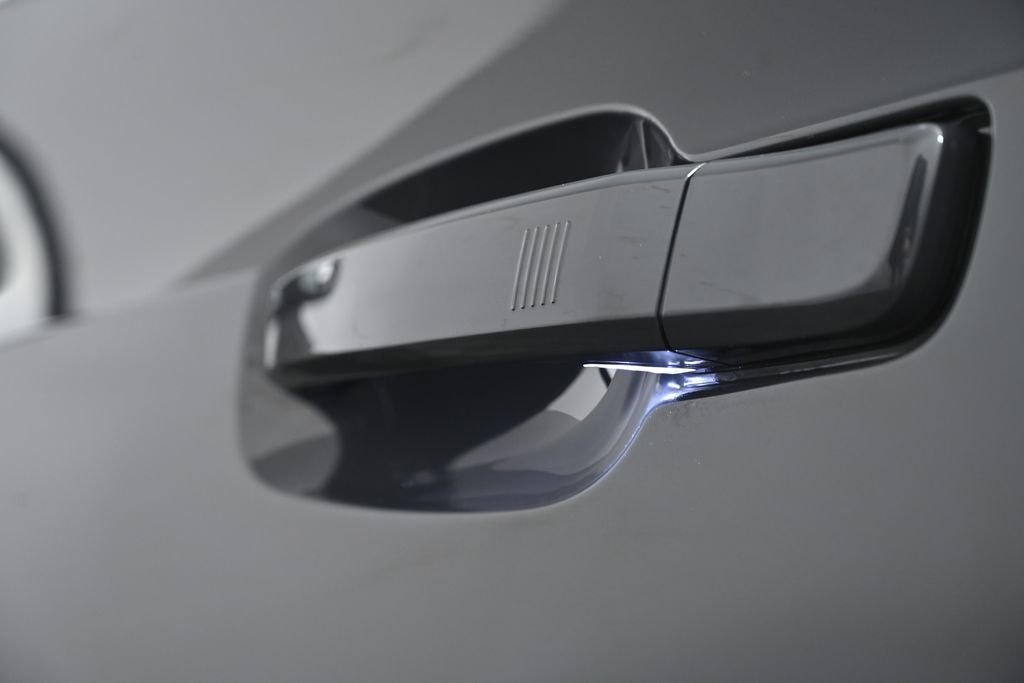 Used 2015 BMW i3 w/ Range Extender image 12