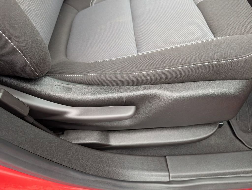 Used 2023 Chevrolet Blazer LT image 44