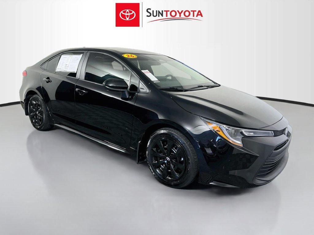 Used 2026 Toyota Corolla LE FWD image 1