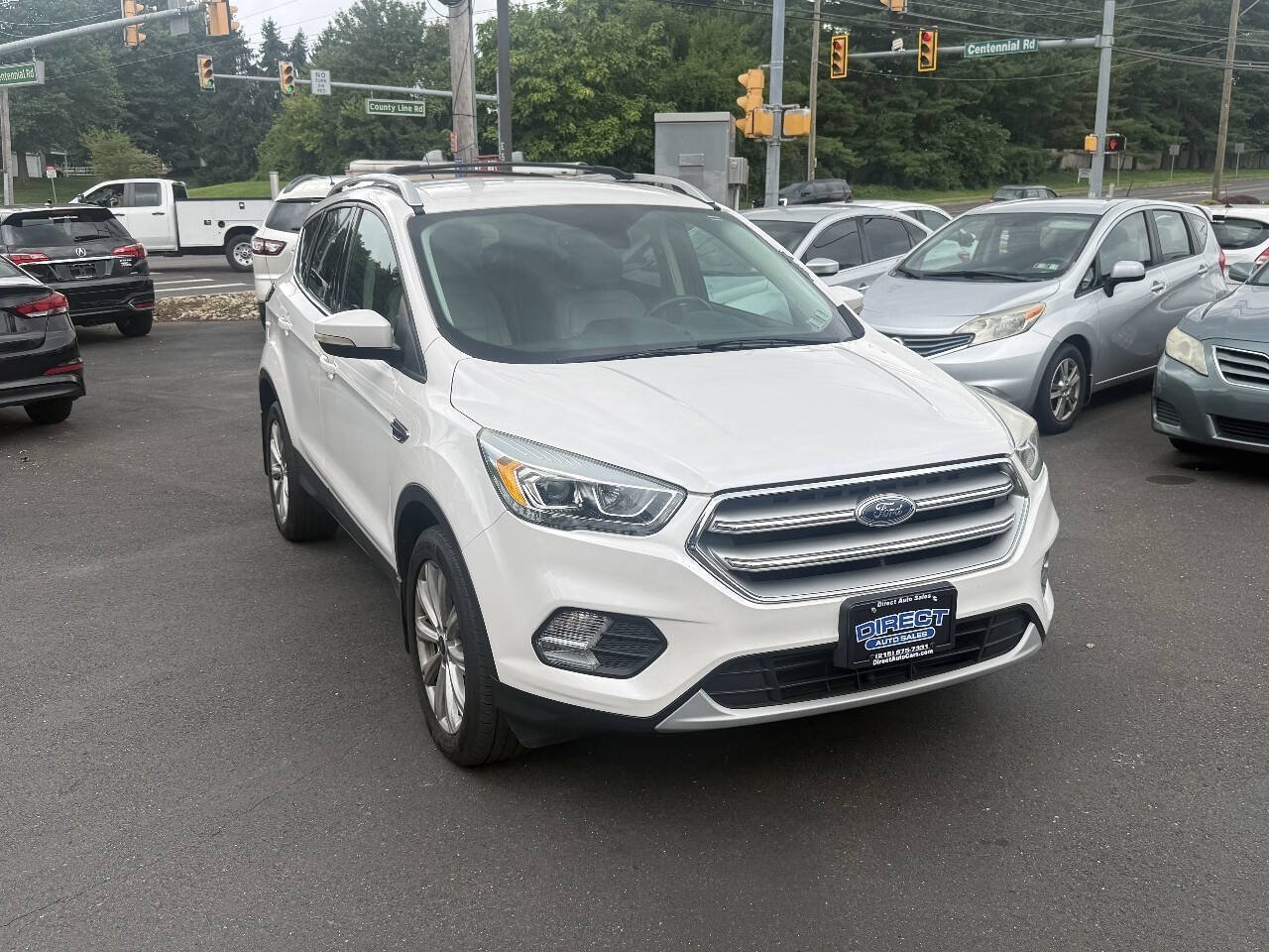 Used 2017 Ford Escape Titanium AWD/4WD image 2