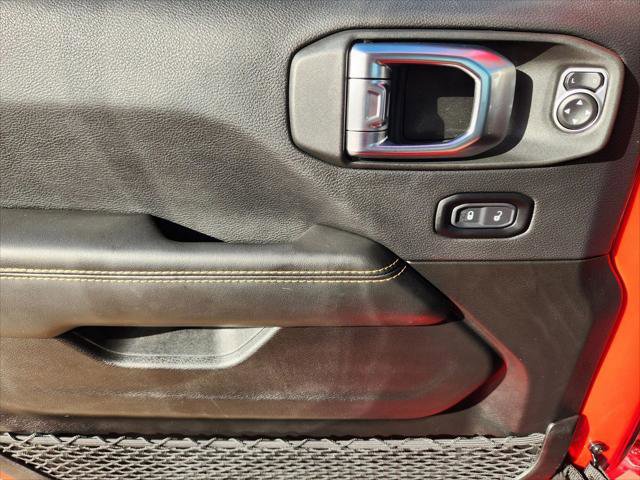 Certified 2025 Jeep Wrangler Sahara image 32