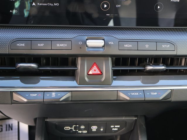 Used 2025 Kia K4 GT-Line w/ GT-Line Premium Package image 24