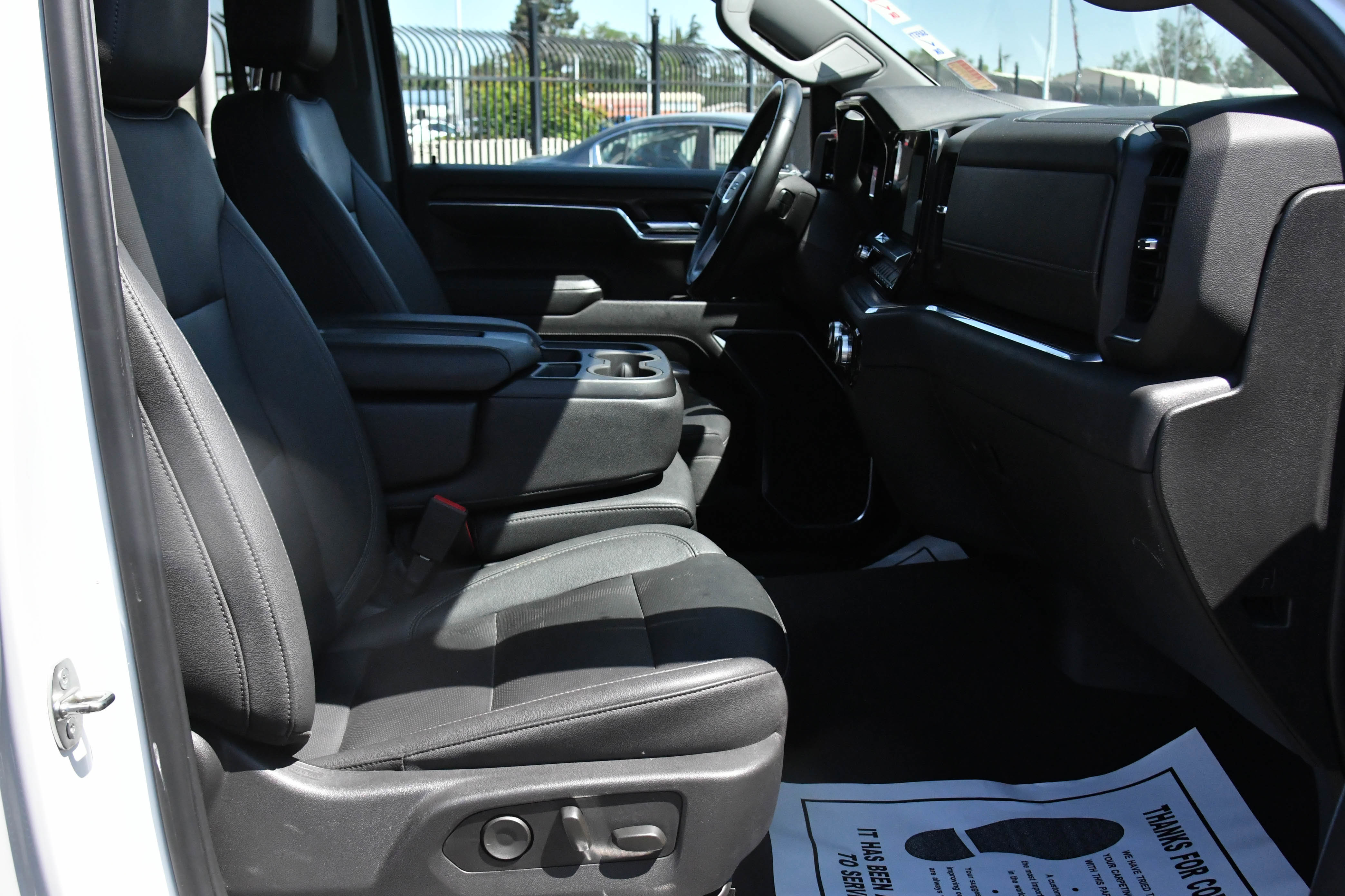 Used 2024 GMC Sierra 1500 SLT image 49