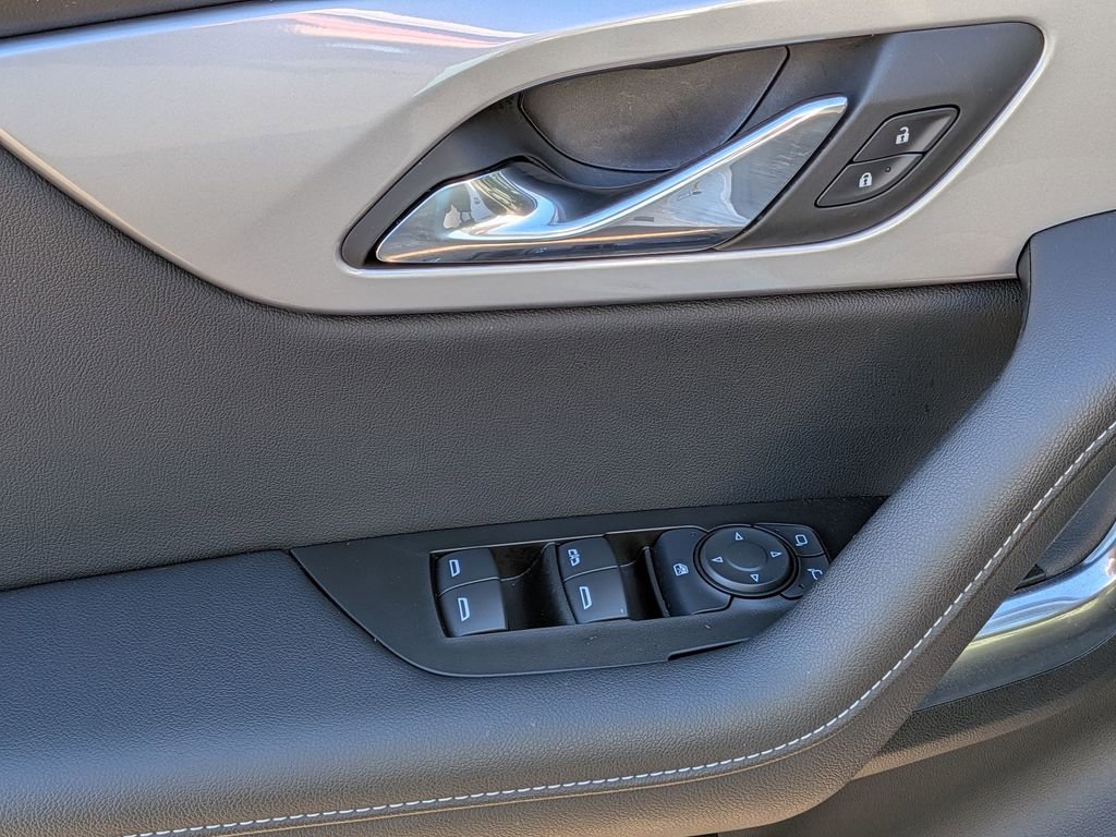 Used 2025 Chevrolet Blazer LT w/ Sound & Technology Package image 13