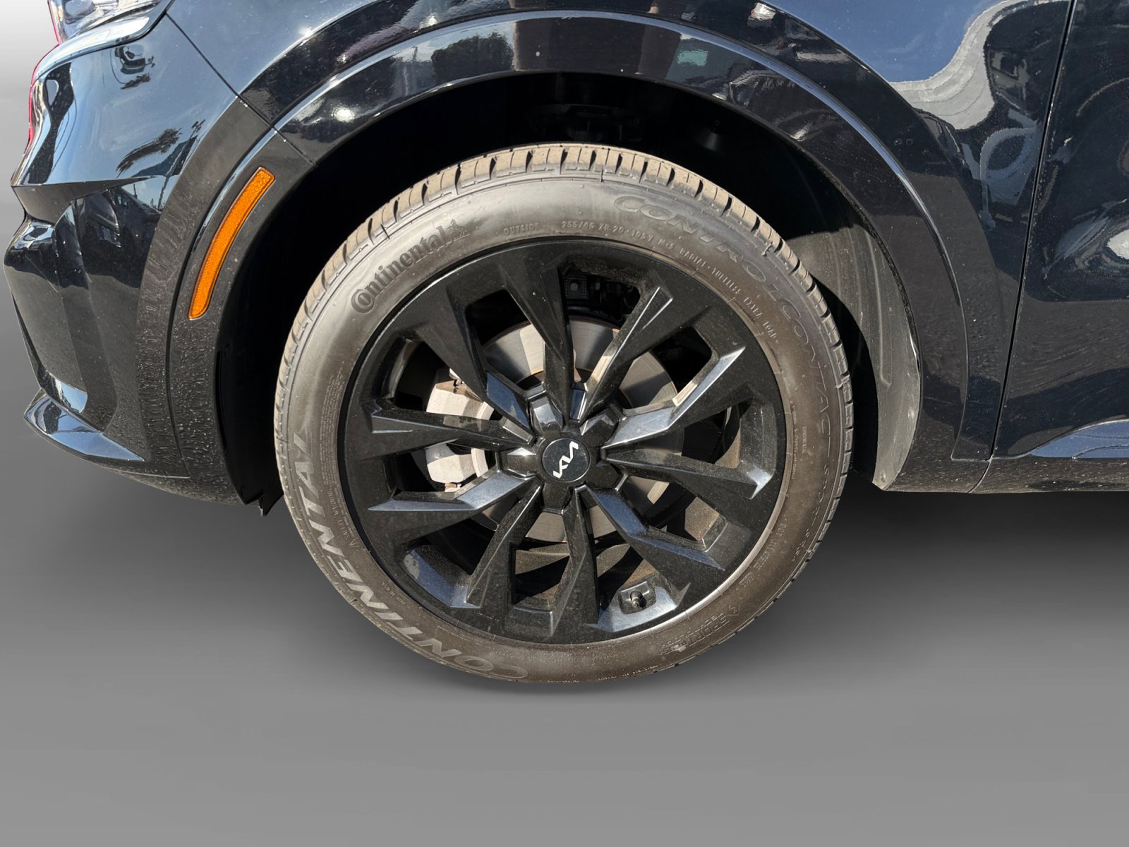 Used 2023 Kia Sorento SX image 9