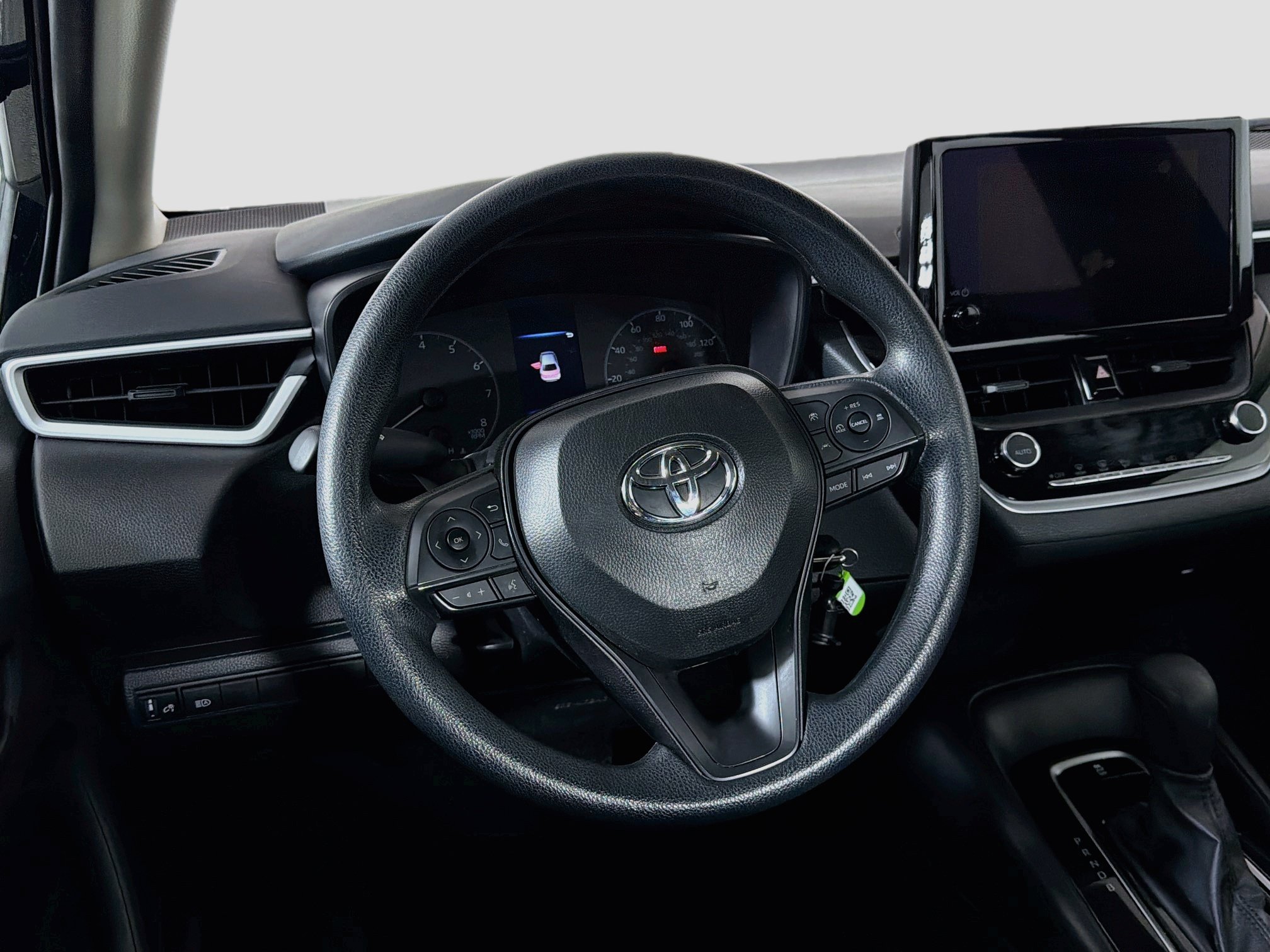 Used 2025 Toyota Corolla LE FWD image 18