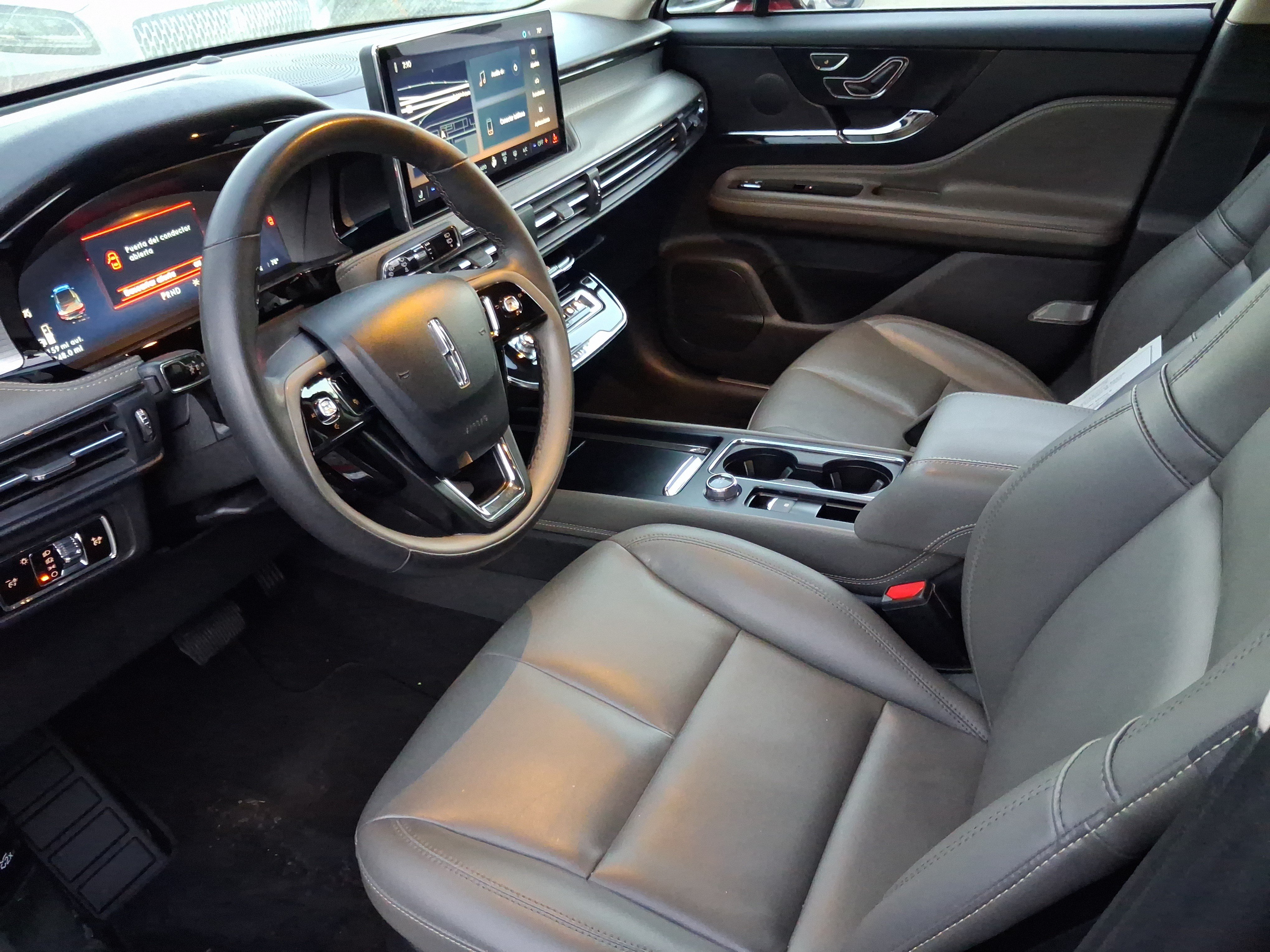 Certified 2024 Lincoln Corsair FWD image 11