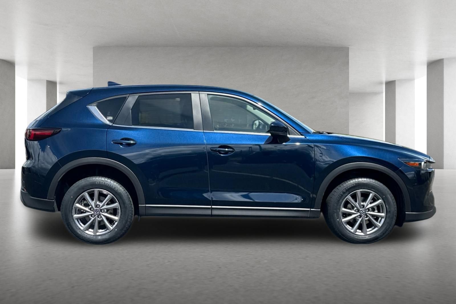 Used 2023 MAZDA CX-5 AWD 2.5 S w/ Select Package image 3