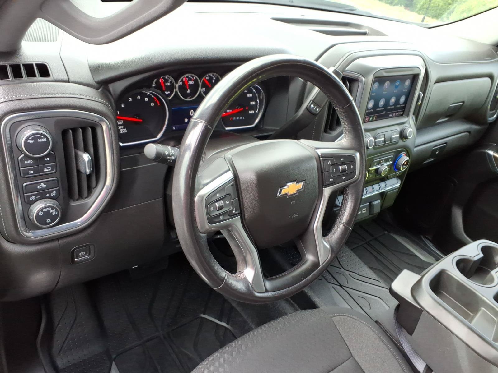 Used 2021 Chevrolet Silverado 1500 LT AWD/4WD image 8