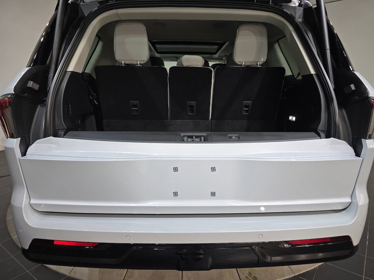 New 2025 Lincoln Navigator Reserve image 12